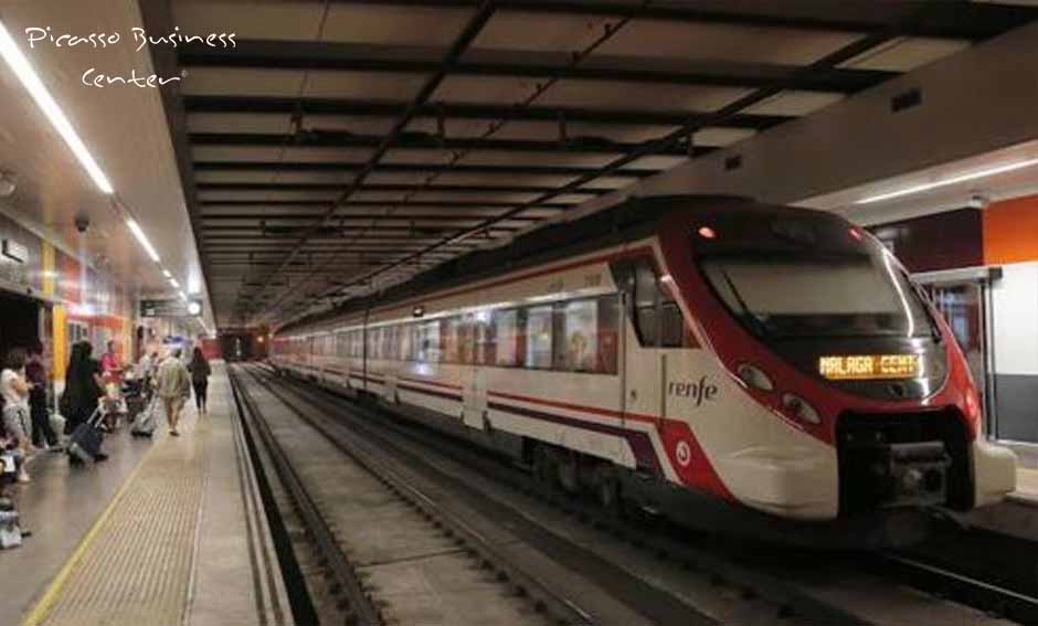 Aéroport de Malaga à 8 minutes en train de banlieue Renfe